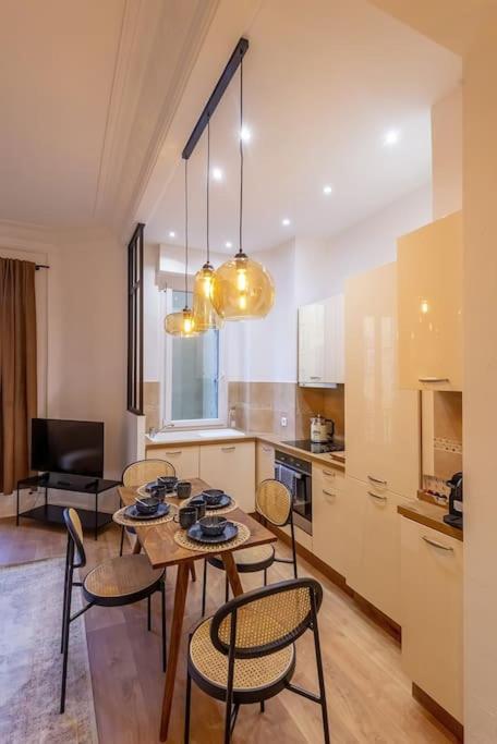Superb 2p Of Standing, Comfort, Perfect Locati Appartement